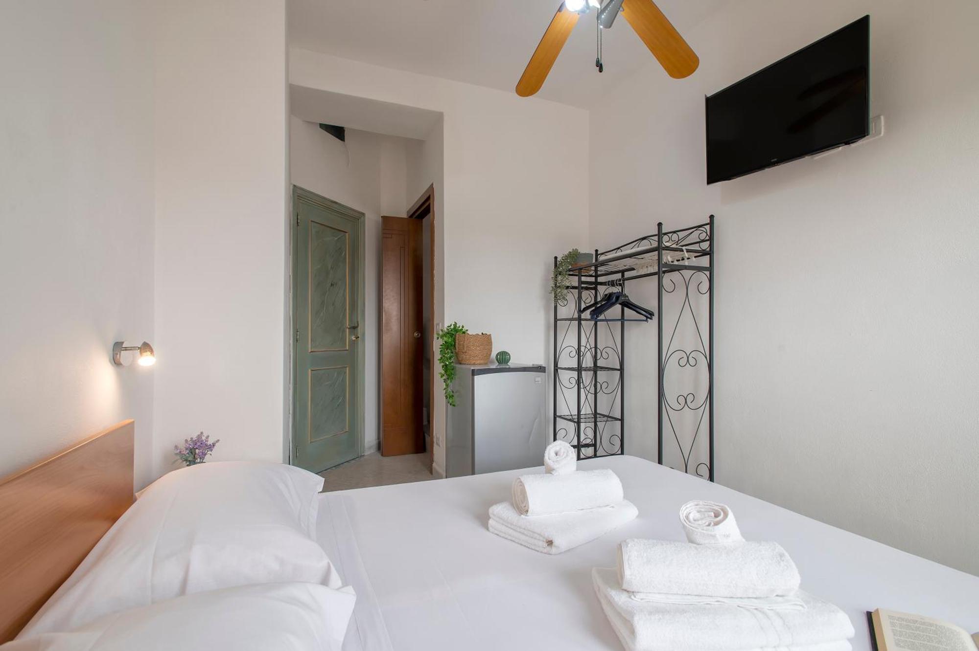 Oasis Guest House Alghero Buitenkant foto